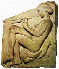 la Donna Etera raffigurata in un bassorilievo